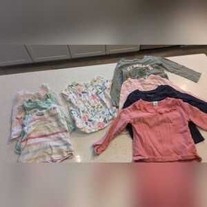 Assortment 2 T shirts